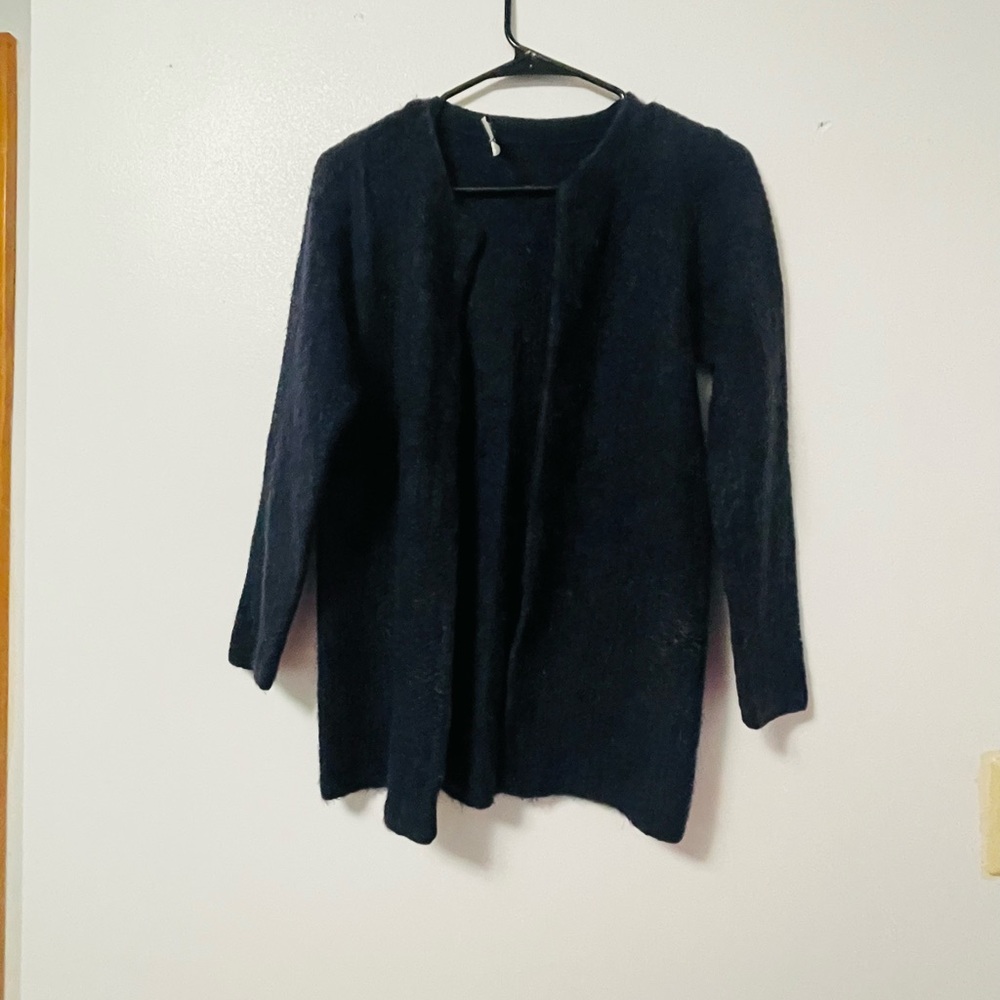 Jon and Anna New York sweater
